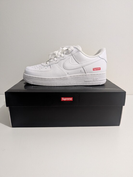 Supreme x Nike Air Force 1 Low \'Box Logo - White\' Sneakers | Mens Size 8b main image 7